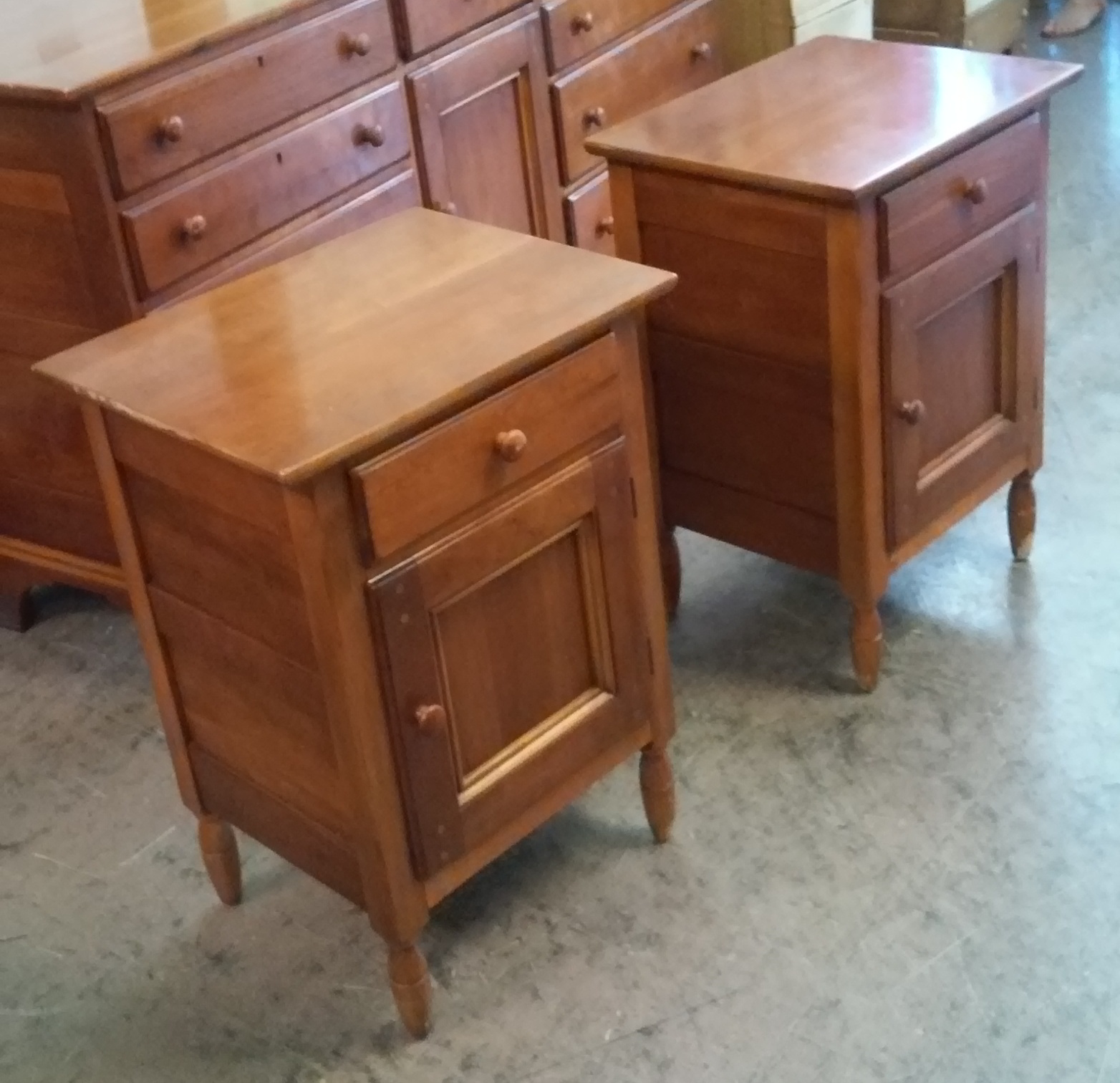 UHURU FURNITURE & COLLECTIBLES SOLD Lexington Cherry Nightstands 95