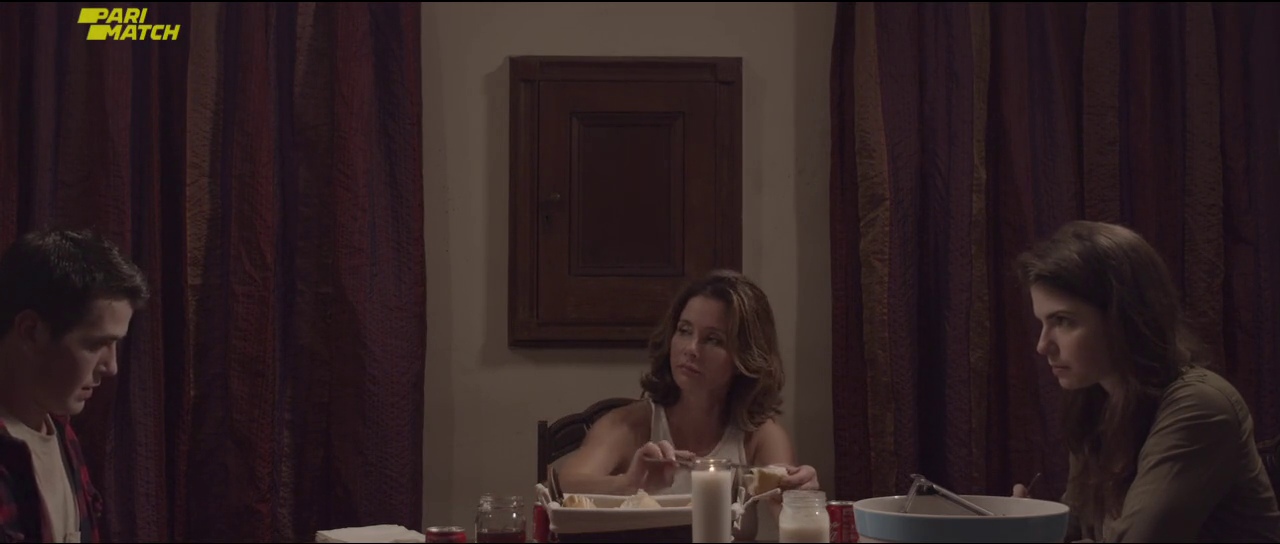 Royal Jelly 2021 HDRip Dual Audio || 720p [Hindi-English]