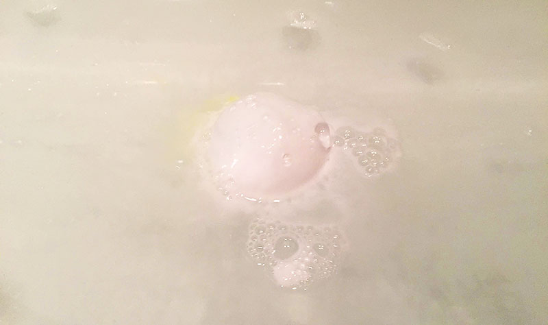 So-White-Bath-Bomb