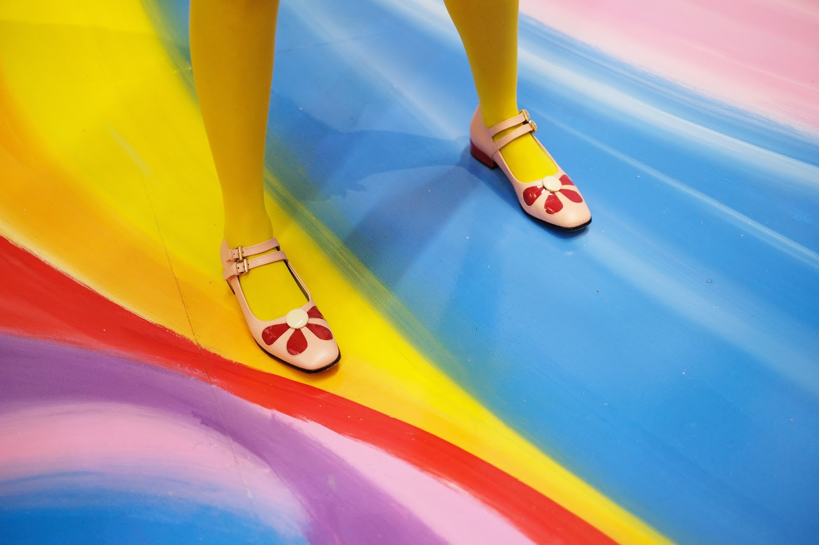 CANDYTOPIA // A Fashion Nerd, A Colorful Fashion Blogger in Los Angeles