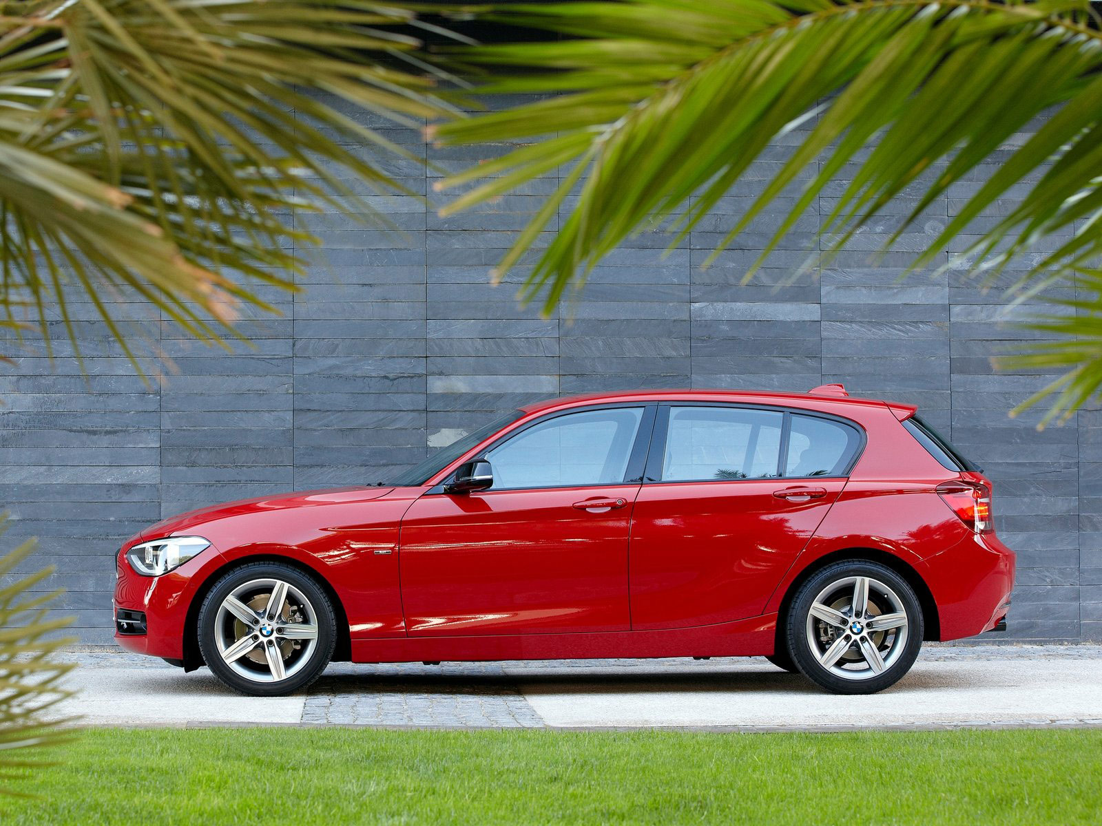 Auto Insurance Information 2012 BMW 1-Series pictures