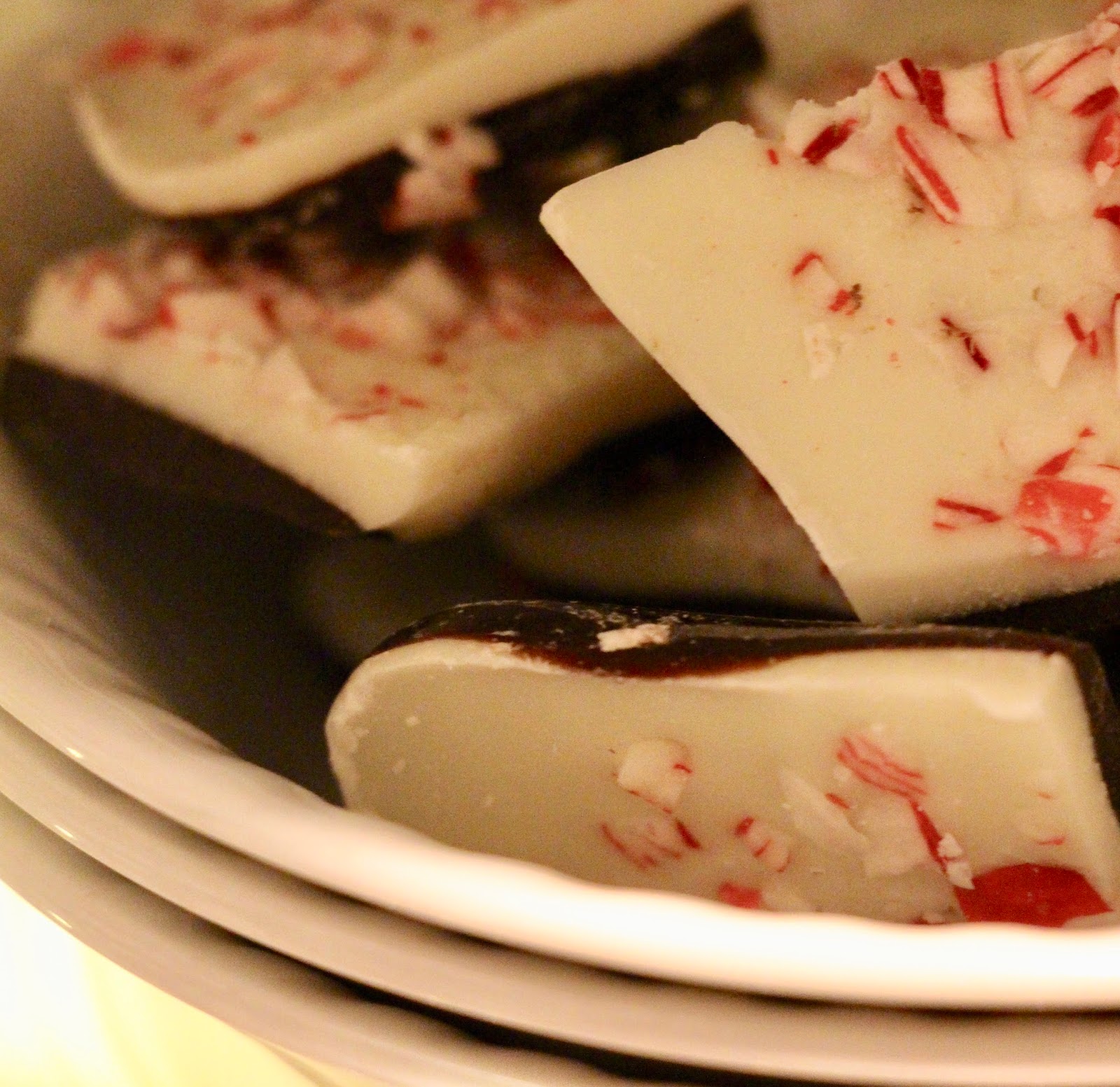 My Sweet Savannah Christmas kitchen & peppermint bark recipe