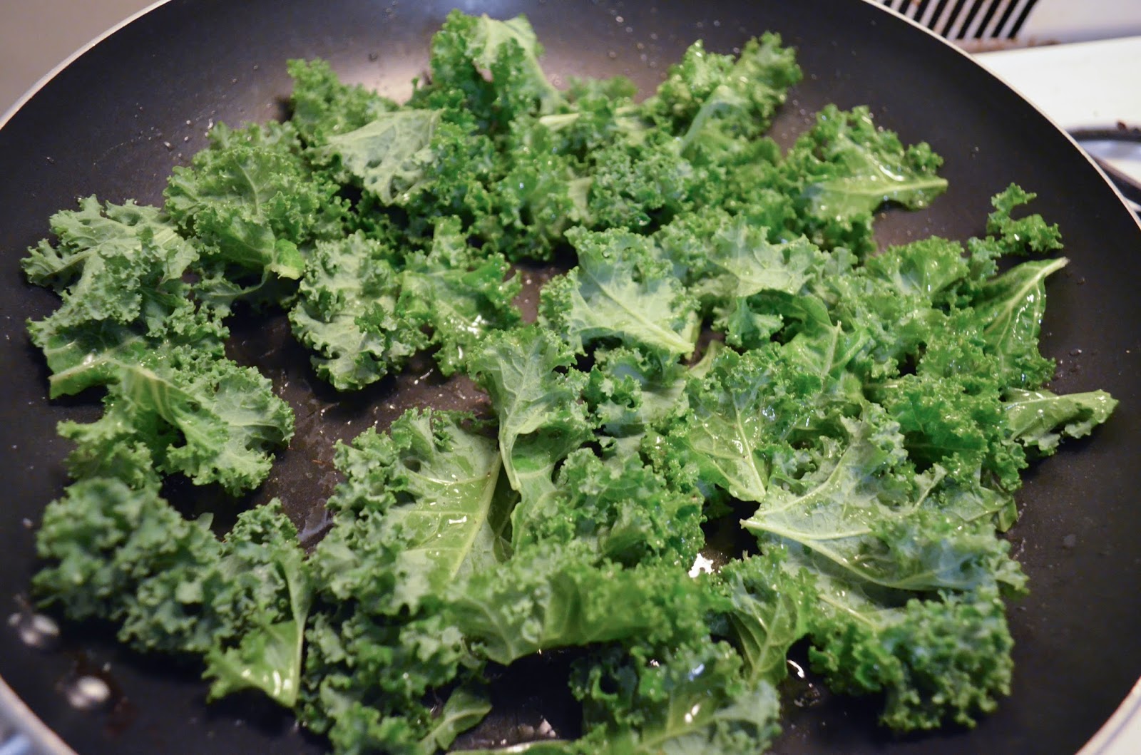 The Energetic Foodie Kale & Sundried Tomato Penne