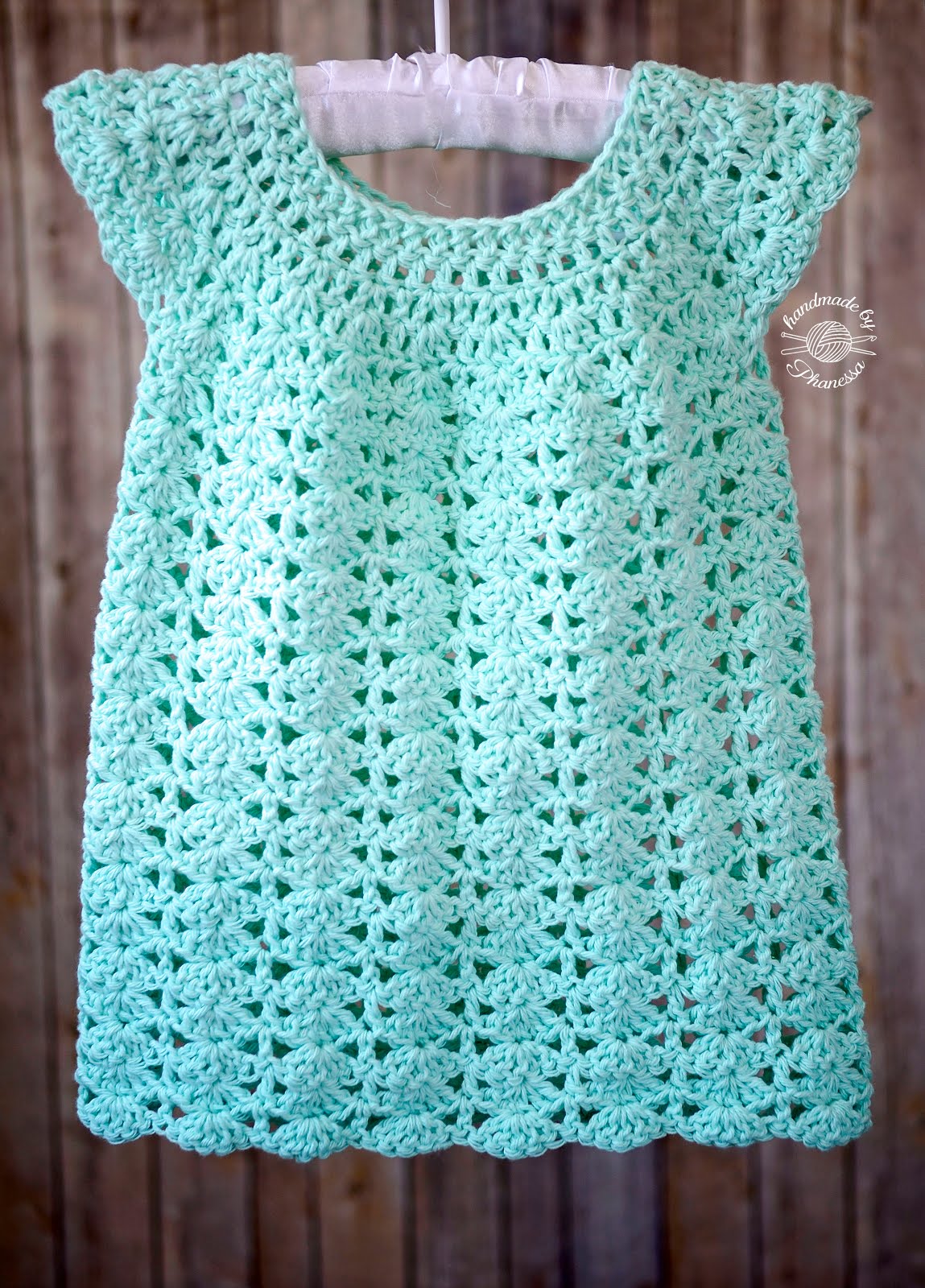 Handmade by Phanessa: Crochet Girl's Shell Stitch Dress