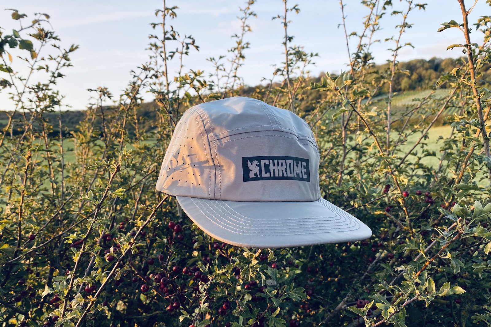 Review – Chrome 5 Panel 360-Degree Reflective Hat