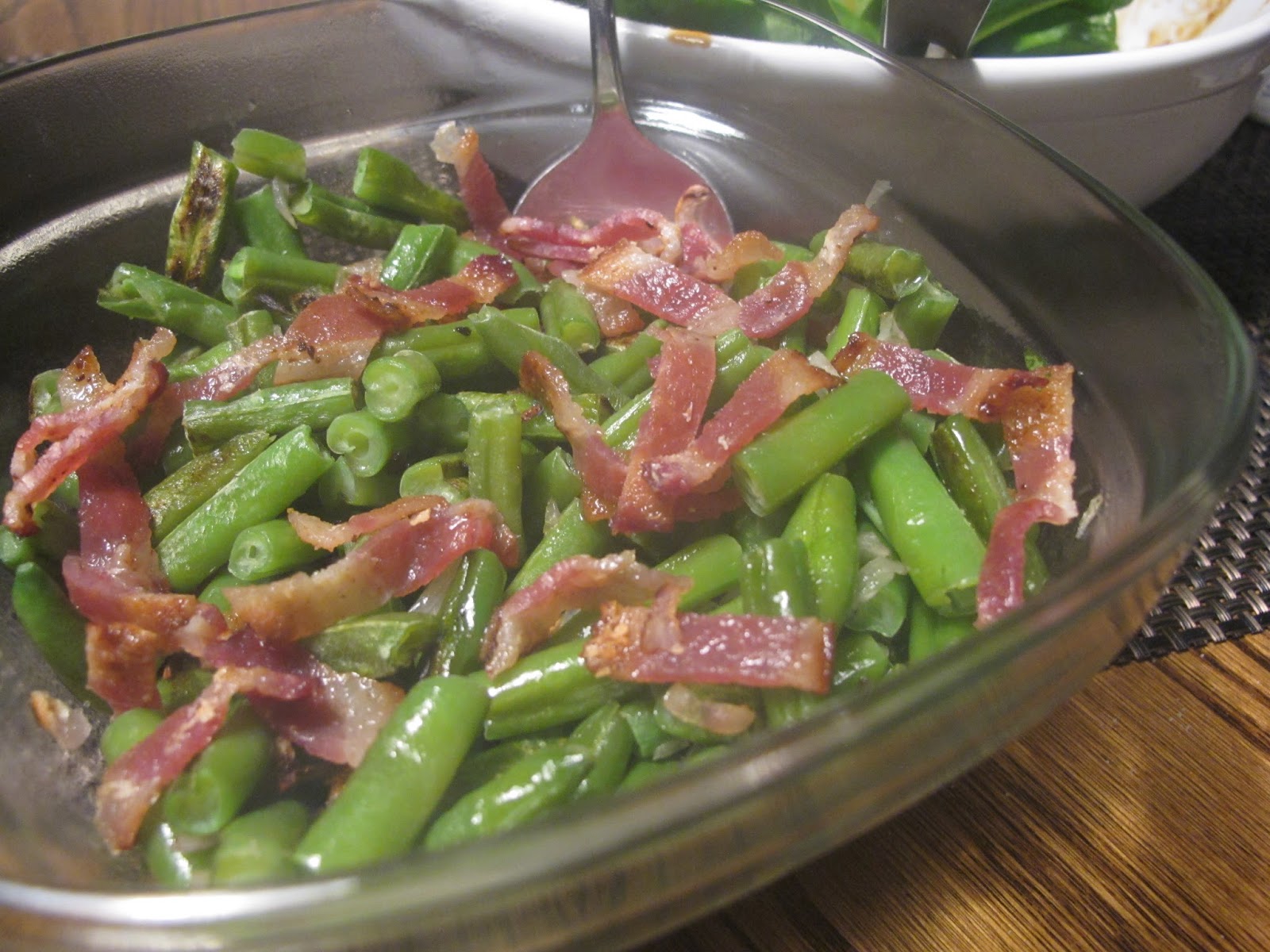 Freakin' Flabuless Roasted Green Beans with Bacon and Shallots for 2
