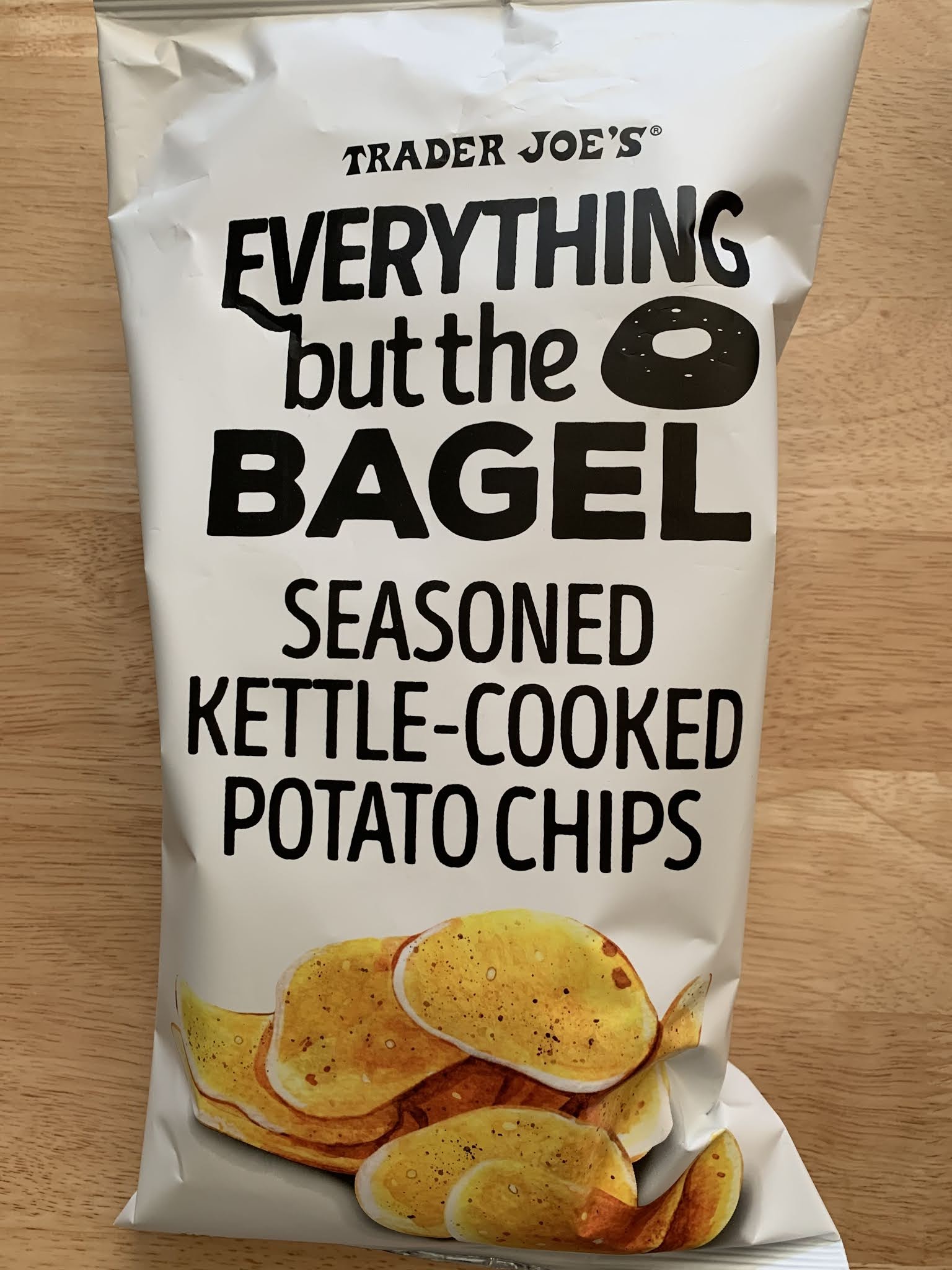 Trader Joe's Everything but the Bagel Seasoned KettleCooked Potato Chips