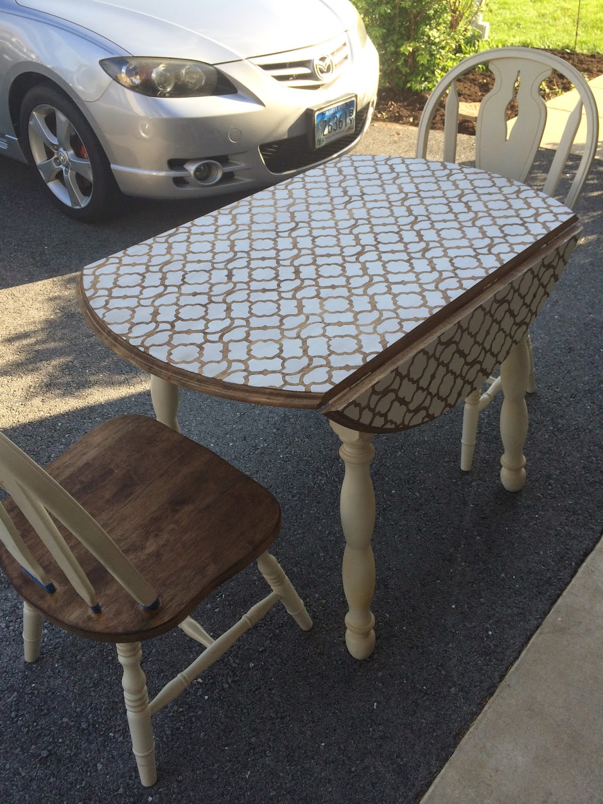 Modern Magnolia DIY Moroccan Stencil Table