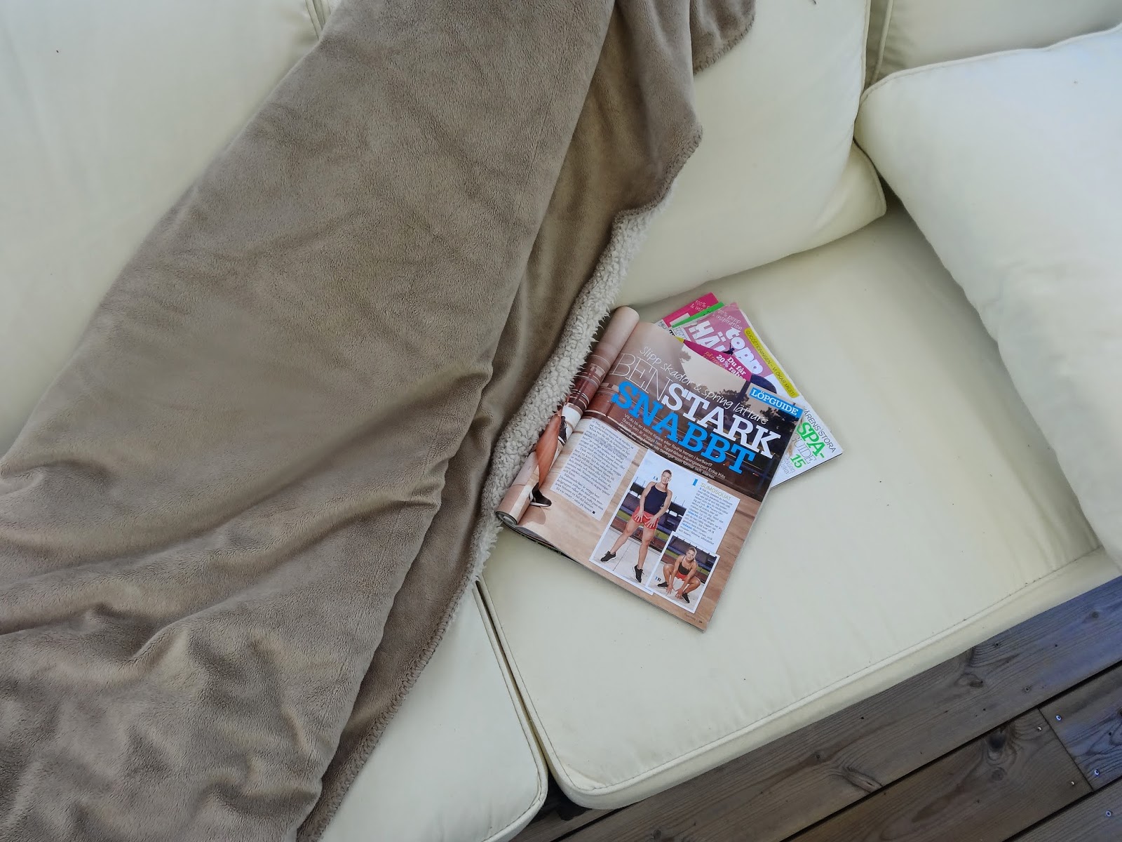 tr%C3%A4dg%C3%A5rdssoffa+och+jordgubbar+(2) - Bra kurering