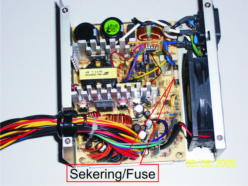 Merubah Power Suply Komputer menjadi Adaptor multifungsi AsDDzulkifli