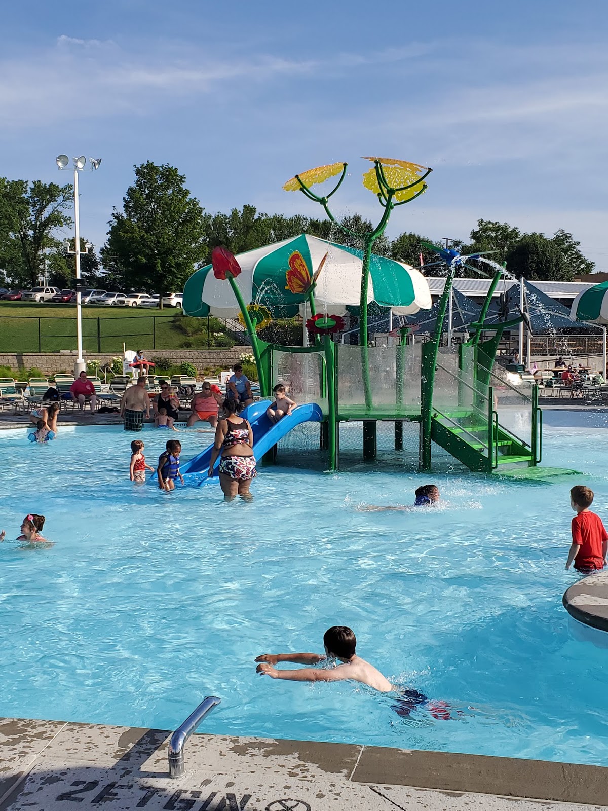 Play St. Louis Alligator's Creek Aquatic Center, O'Fallon MO