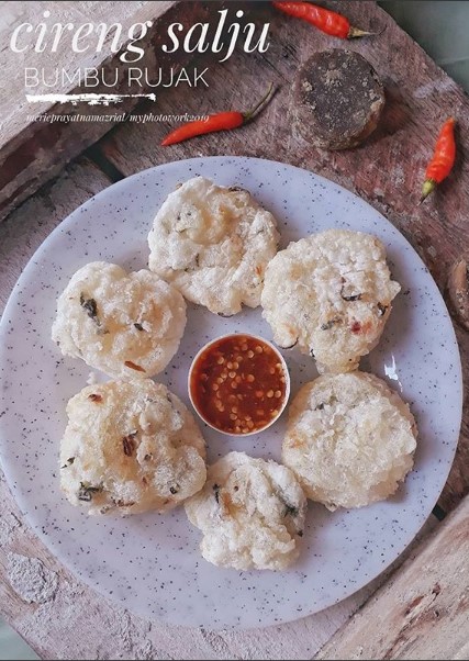 Cireng Salju Bumbu Rujak
