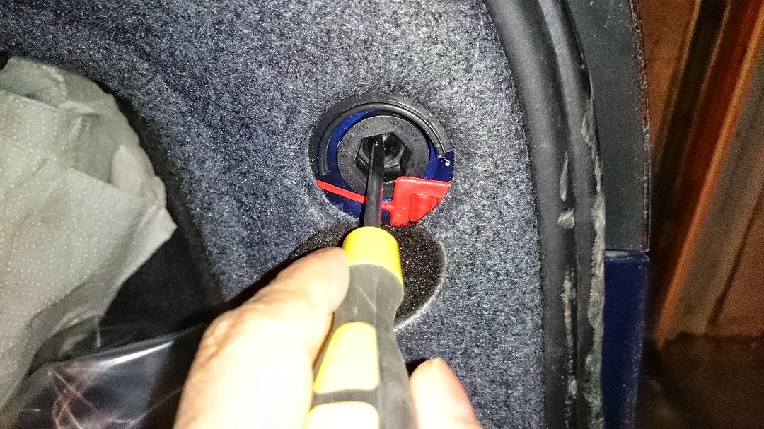 John Koshy: Replacing the right brake light bulb in the #Audi A4