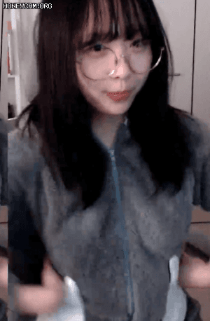 반전 매력이 있는 BJ 박하악 - 디쁠