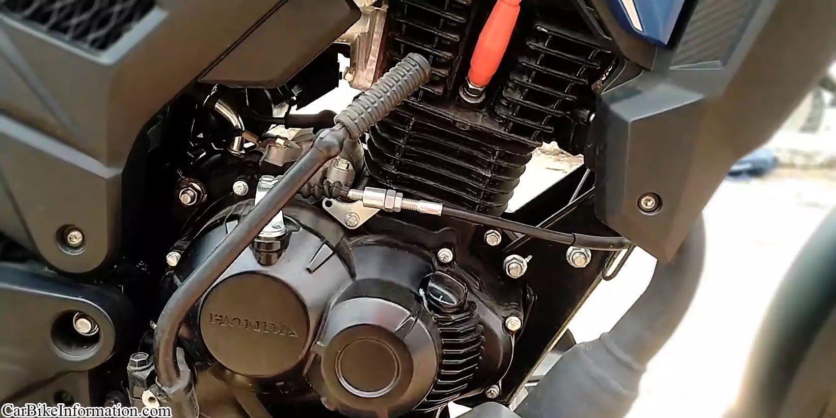 Honda X Blade BS6 Review, Price in india, Mileage, Image, Colours Spec