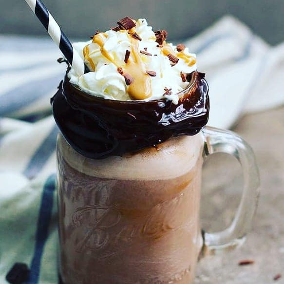 චොකලට් මිල්ක් ෂේක් (Chocolate Milk Shake) - Your Choice Way