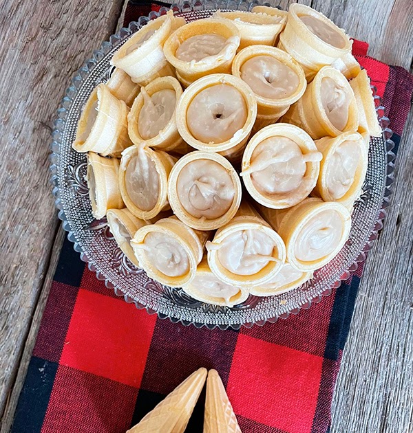 AU SUCRE À LA CRÈME À L'ÉRABLE