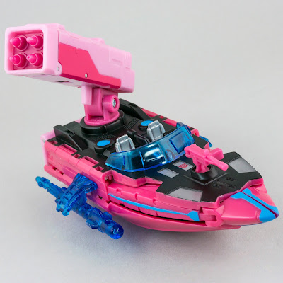 Transformers Botcon exclusive Elita-1 speedboat mode