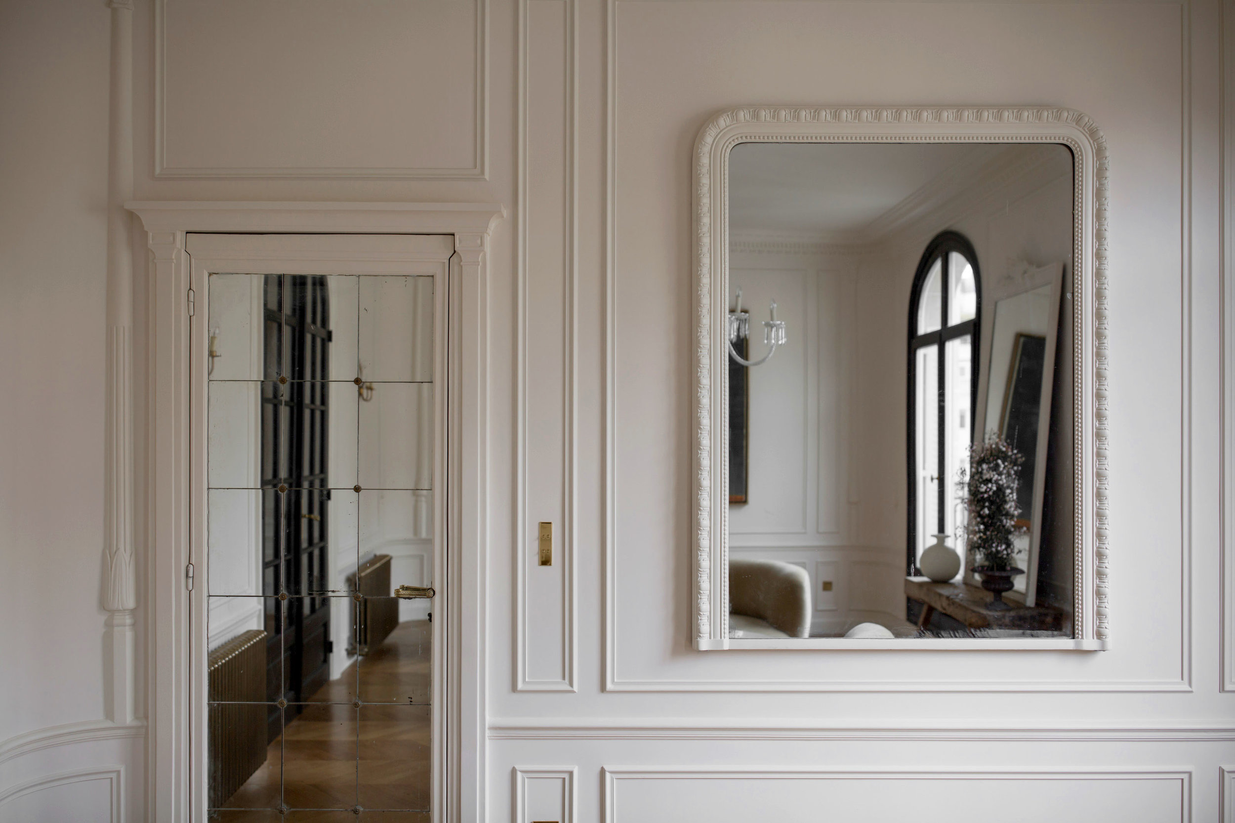 Décor Inspiration: A Paris Apartment by Christina Cole and Co.