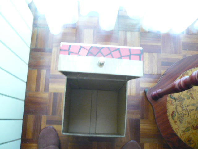 Como reciclar una caja de vino de carton