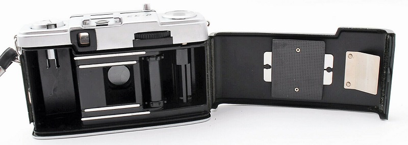 Olympus Pen EE-2, EES-2 Half-Frame Camera Reviews - ImagingPixel