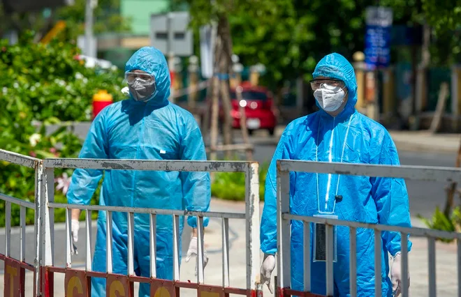 Một người tham gia chống dịch bị nhiễm SARS-CoV-2 Một người tham gia chống dịch bị nhiễm SARS-CoV-2