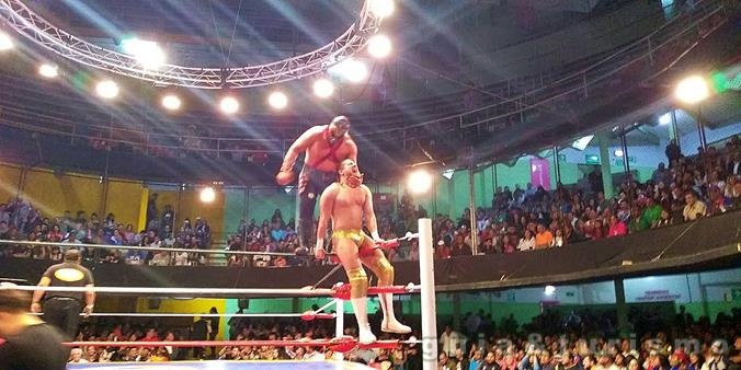 Cidade do México: Noite de Lucha Libre