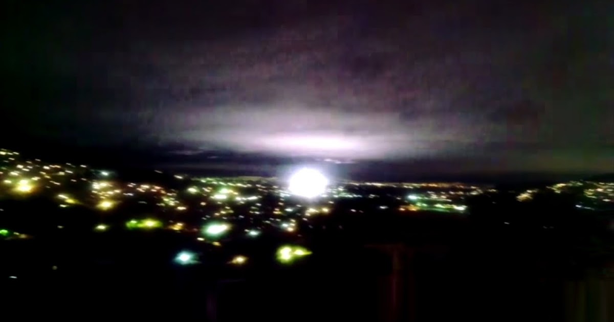 The Mysterious Flashes Light Up Sky in Mexico After Earthquake Explained