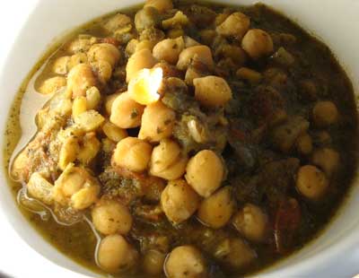 Chickpeas in a Spicy Mint Sauce