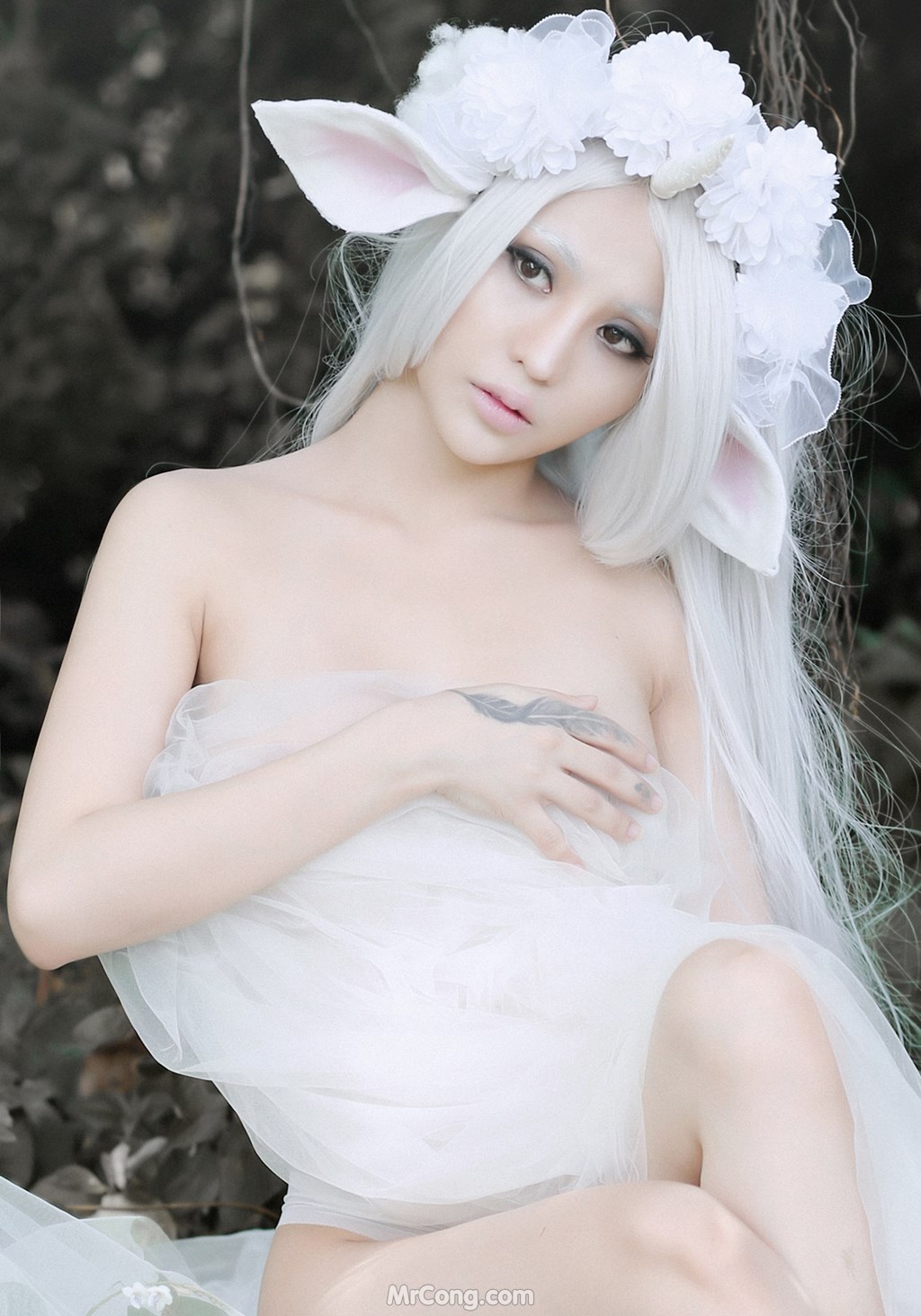 Chang Bong nude boldly transformed into a fairy (30 pictures)