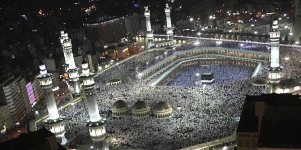 Paket Umroh April 2017 Paket Umroh April 2017