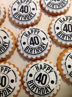 torta e biscotti compleanno 40 anni