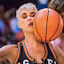 Katy Perry lança clipe de "Swish Swish" com atores de Stranger Things e Game of Thrones
