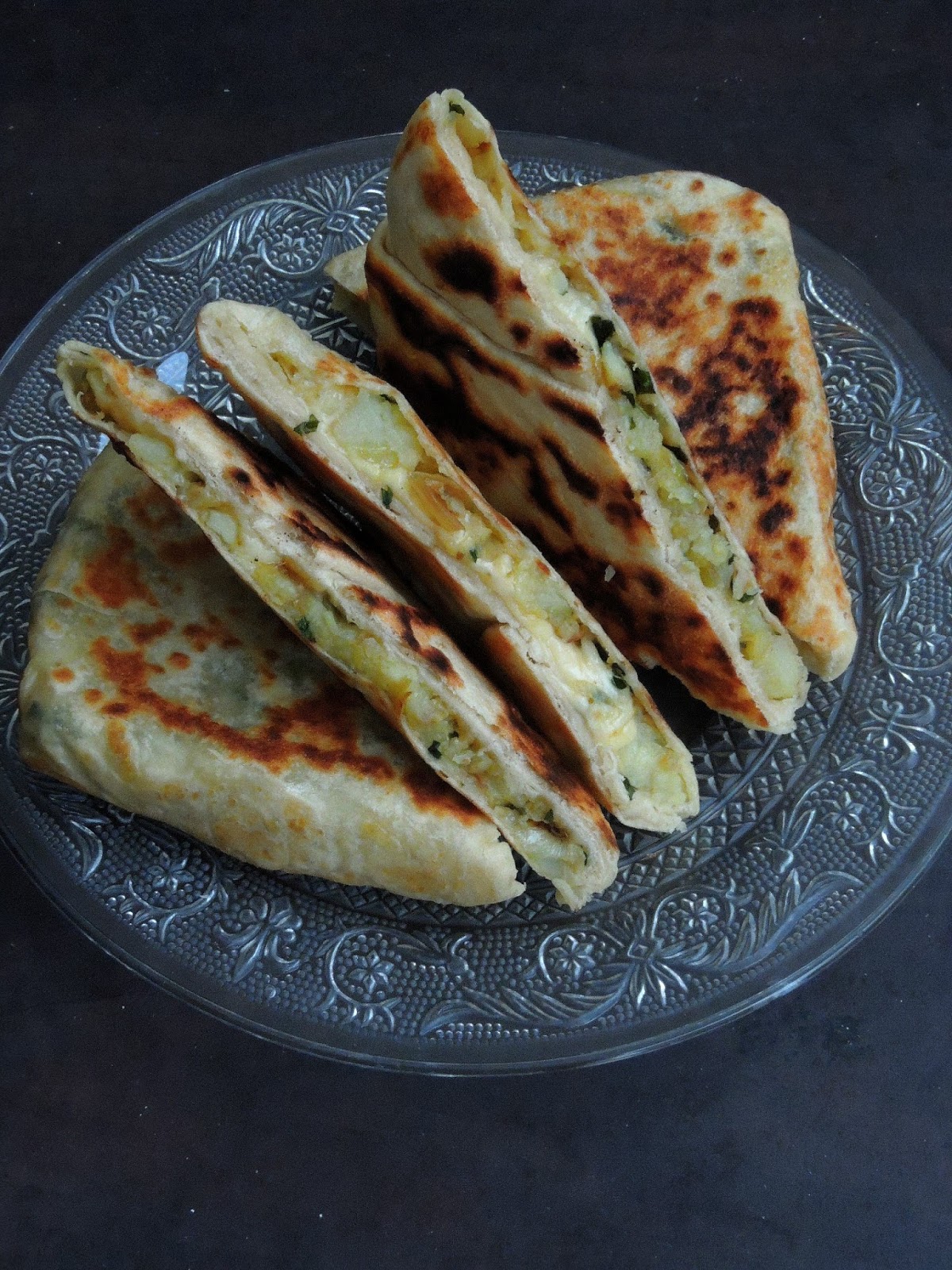 Priya's Versatile Recipes Patatesli Gozleme/Turkish Potato & Cheese Gozleme