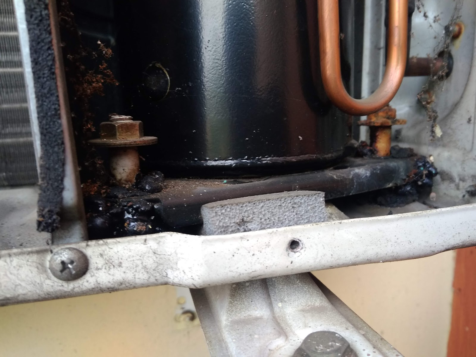 ketahui disini penyebab kenapa ac rumah menjadi berisik