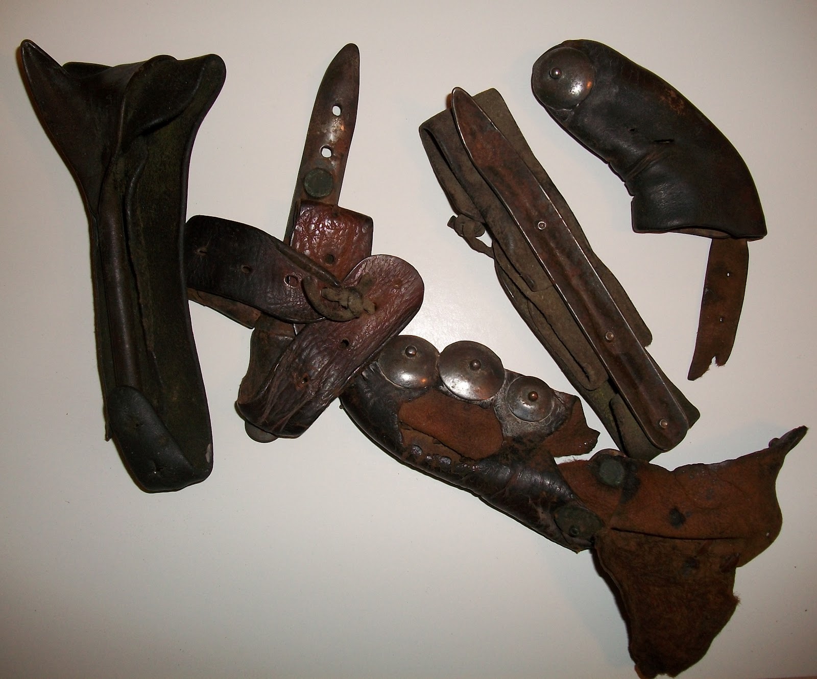 Dull Tool Dim Bulb Cornhuskers REAL Corn Huskers Tools