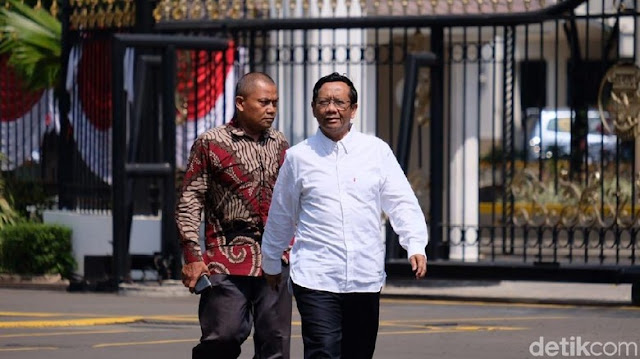 Mahfud Md: Saya Tak Perlu Nawar, Jokowi Tahu yang Cocok untuk Saya Mahfud Md: Saya Tak Perlu Nawar, Jokowi Tahu yang Cocok untuk Saya