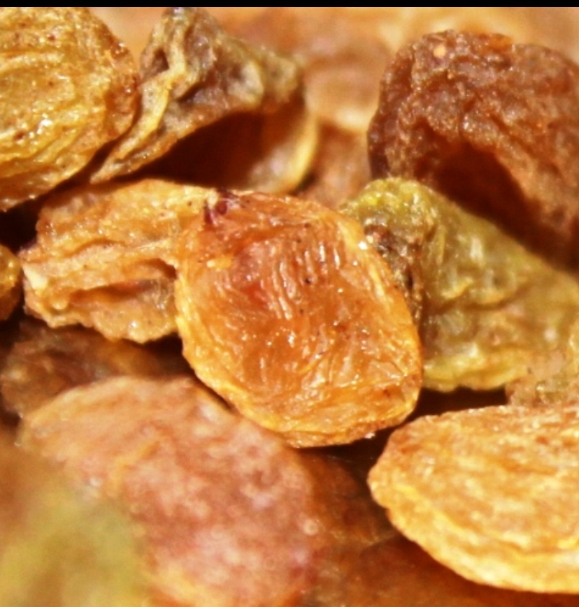 3. Raisin किशमिश