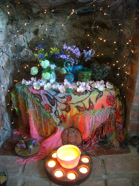 altar Beltane