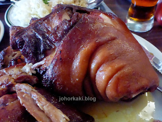 Pork-Hocks-Olde-Heidelberg-Restaurant-Tavern