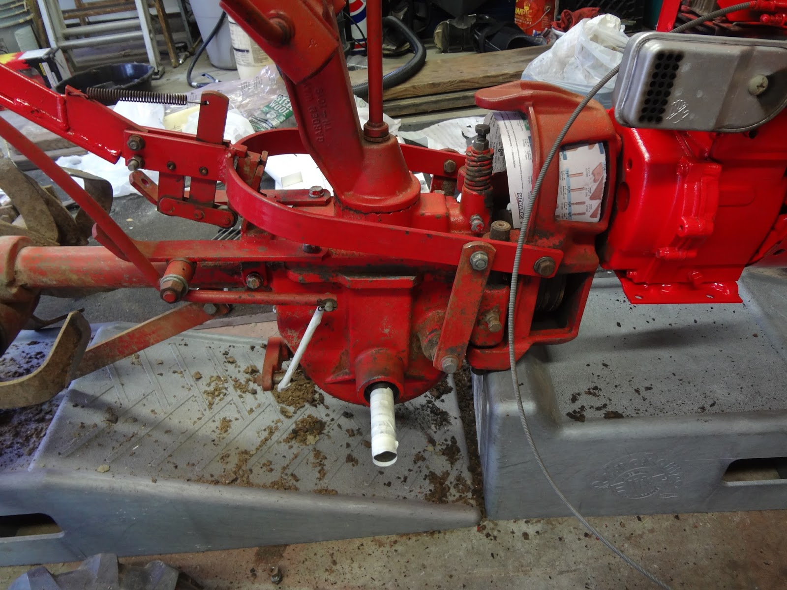 Restoring a 1977 TroyBilt Horse Tiller Painting the Entire Tiller!