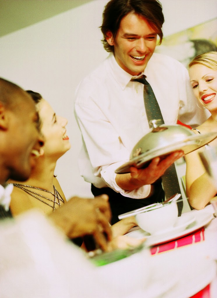 Dinner Party Etiquette in Four Situations