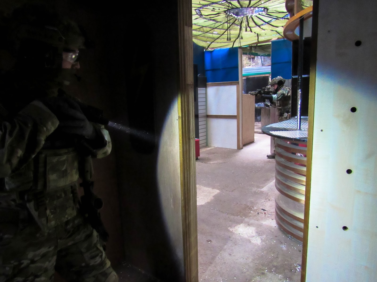 LEEDS AIRSOFT, THE FOUNDRY CQB REVIEW! Femme Fatale Airsoft