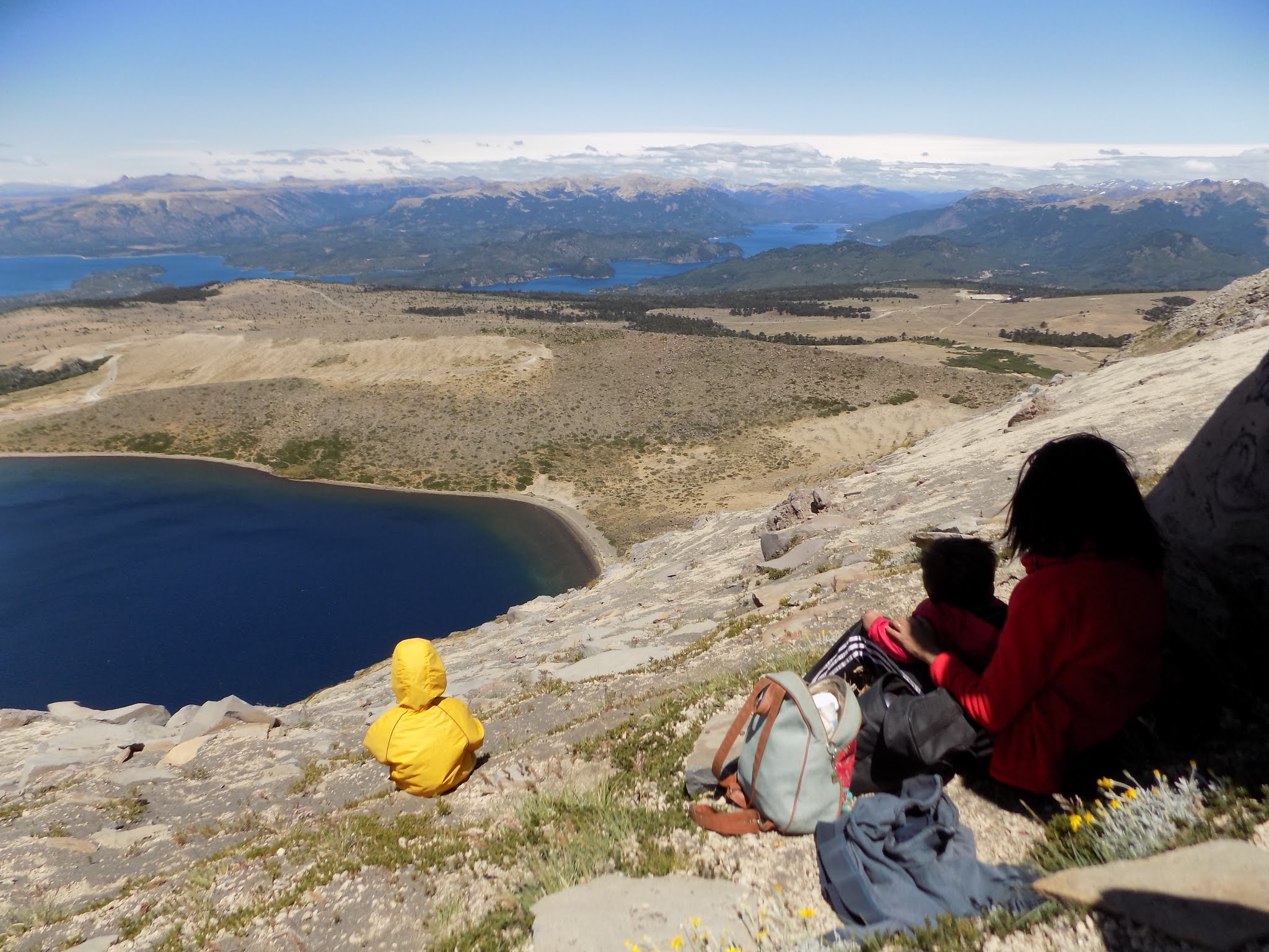 Caminando entre nubes Volcan Batea Mahuida, Villa Pehuenia, Neuquén