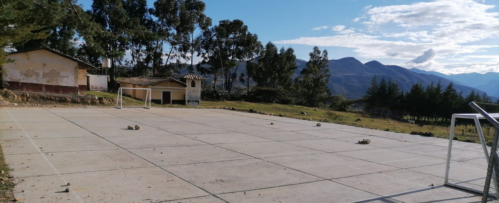 Vallicopampa 8​es un caserío peruano del distrito de Pedro Gálvez, provincia de San Marcos (Cajamarca). Cuenta con 115 viviendas9​, una población de 137 habitantes y se localiza a una elevación de 2650 msnm.