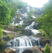 TRAVELING: Air Terjun Temurun, Air Terjun Unik Desa Batu Belah