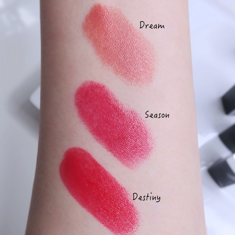 Chanel Rouge Coco Bloom Review Swatches