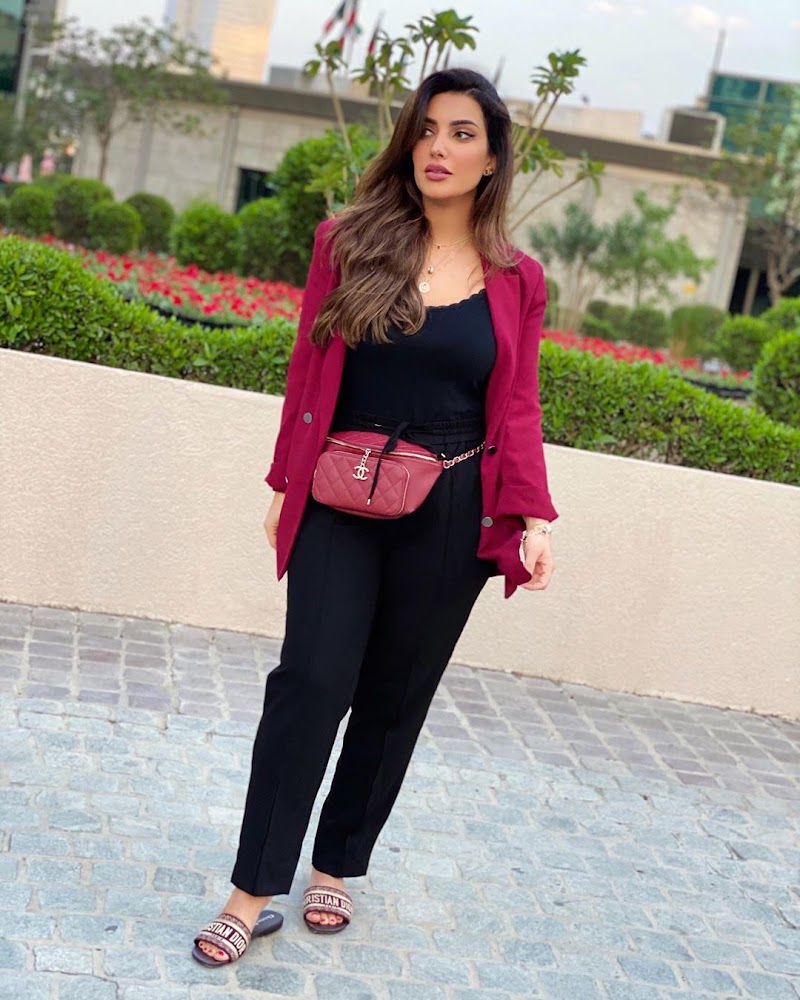 Bashayer Alshaibani - Instagram Clicks - NOv-2019 | Celebrity Photos Daily