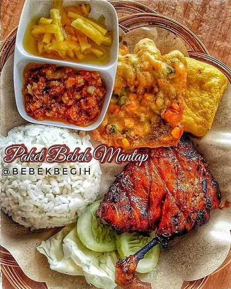 WIsata Kuliner di Bebek Begih Garden Resto Nurul Sufitri Travel Livestyle Blogger Review