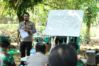 Kabaharkam Polri Tinjau Pengelolaan Lahan Tidur untuk Ketahanan Pangan Masyarakat Kabaharkam Polri Tinjau Pengelolaan Lahan Tidur untuk Ketahanan Pangan Masyarakat